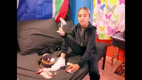 Snapshot of indiansumaya29 chatting on February 16, 6:42 am indiansumaya29 online show from February 16, 6:42 am