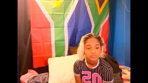 Snapshot of indiansumaya29 chatting on February 20, 5:59 am indiansumaya29 online show from February 20, 5:59 am