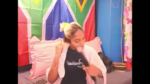 Snapshot of indiansumaya29 chatting on February 22, 5:30 am indiansumaya29 online show from February 22, 5:30 am