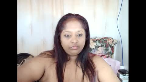 Snapshot of indiantasha chatting on December 16, 10:13 pm indiantasha online show from December 16, 10:13 pm