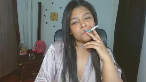 Snapshot of indica_18 chatting on September 29, 3:22 am Aleja vallejo online show from September 29, 3:22 am