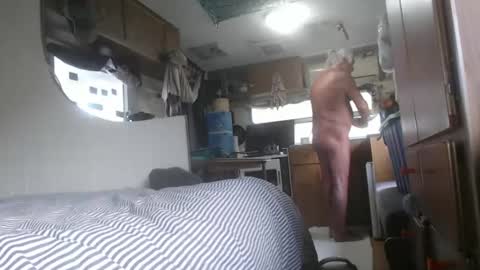 indieapenut online show from March 8, 9:29 pm