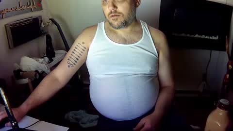 Snapshot of indigolvr chatting on December 24, 4:33 am BroLOU online show from December 24, 4:33 am