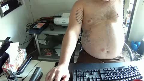 Snapshot of indigolvr chatting on November 9, 5:55 pm BroLOU online show from November 9, 5:55 pm