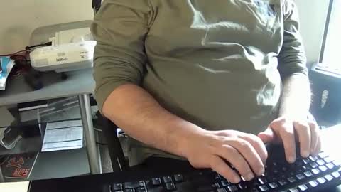 Snapshot of indigolvr chatting on December 19, 7:10 pm BroLOU online show from December 19, 7:10 pm