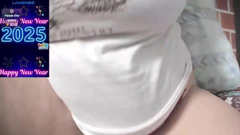 Snapshot of indiraa_channell chatting on January 4, 7:13 pm indiraa_channell online show from January 4, 7:13 pm