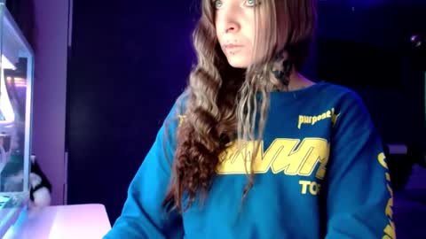 Snapshot of inesdesire chatting on January 28, 8:14 am InesDesire online show from January 28, 8:14 am