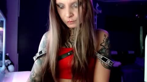 Snapshot of inesdesire chatting on February 1, 8:08 am InesDesire online show from February 1, 8:08 am