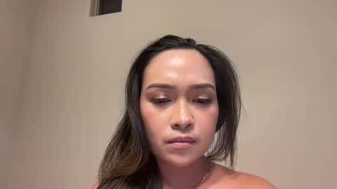 Snapshot of inexpensiveartist chatting on November 18, 7:13 am inexpensiveartist online show from November 18, 7:13 am