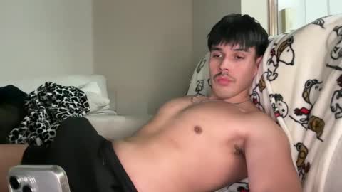 Lucas online show from February 4, 3:33 am