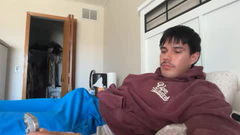 Lucas online show from April 10, 8:02 pm