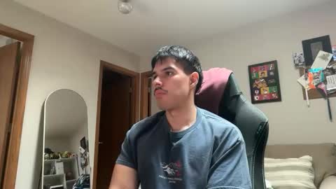 Snapshot of infamouslucas chatting on April 27, 5:00 pm Lucas online show from April 27, 5:00 pm