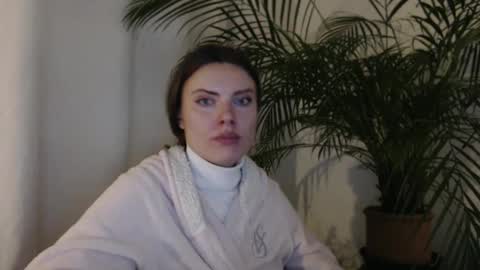 Sweet girl online show from December 6, 10:08 pm