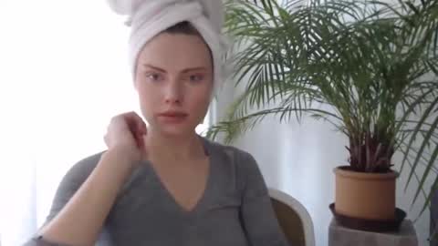 Sweet girl online show from December 27, 2:22 pm