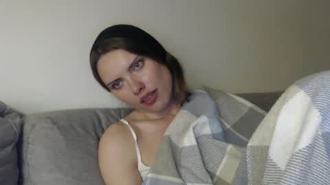 Snapshot of infinitiq45 chatting on April 13, 8:47 pm Sweet girl online show from April 13, 8:47 pm