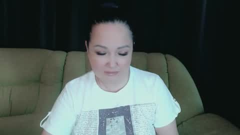 Snapshot of infinity_loveliness chatting on February 5, 8:41 am Infinity online show from February 5, 8:41 am