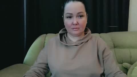 Snapshot of infinity_loveliness chatting on February 26, 9:30 am Infinity online show from February 26, 9:30 am