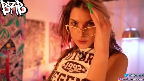 Snapshot of informal_ chatting on December 23, 8:11 am MAL ---  online show from December 23, 8:11 am