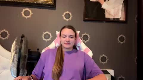 Emmi online show from July 16, 4:35 pm