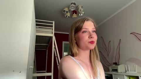 Snapshot of ingezeitler chatting on June 19, 11:58 am Marry online show from June 19, 11:58 am