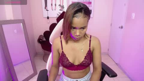 Snapshot of ingrid03_taffur chatting on October 10, 8:08 pm ingrid03_taffur online show from October 10, 8:08 pm