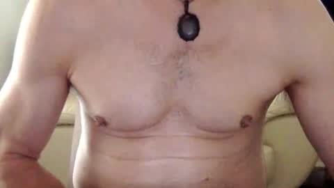 Snapshot of inhalation_exhalation chatting on June 19, 7:17 pm inhalation_exhalation online show from June 19, 7:17 pm