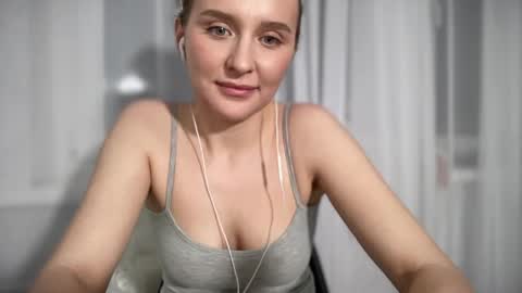 iniva05 online show from March 28, 3:11 pm