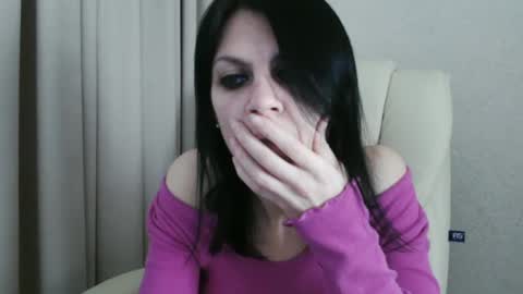 Snapshot of injaathome chatting on January 30, 9:14 pm InjaAtHome online show from January 30, 9:14 pm