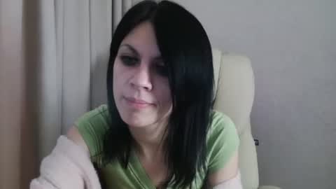 Snapshot of injaathome chatting on February 5, 5:53 pm InjaAtHome online show from February 5, 5:53 pm