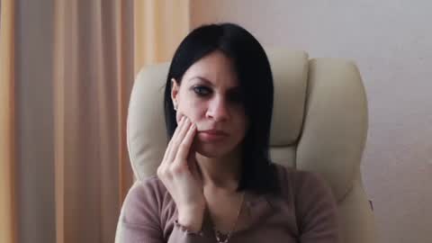 Snapshot of injaathome chatting on February 27, 10:37 am InjaAtHome online show from February 27, 10:37 am