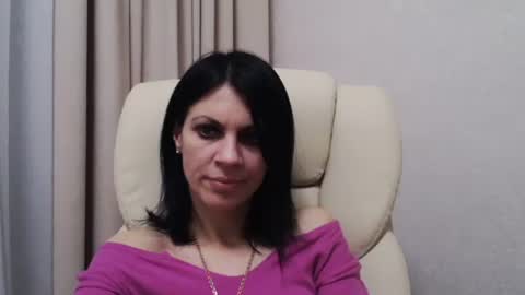Snapshot of injaathome chatting on March 1, 4:54 pm InjaAtHome online show from March 1, 4:54 pm