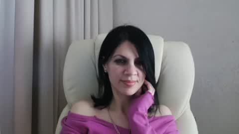 Snapshot of injaathome chatting on March 3, 6:44 pm InjaAtHome online show from March 3, 6:44 pm