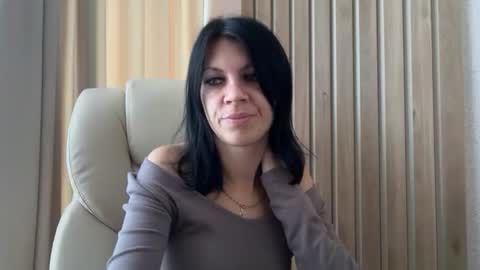 Snapshot of injaathome chatting on September 23, 6:05 am InjaAtHome online show from September 23, 6:05 am