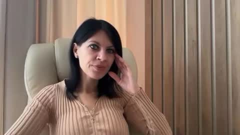 Snapshot of injaathome chatting on October 20, 8:48 am InjaAtHome online show from October 20, 8:48 am