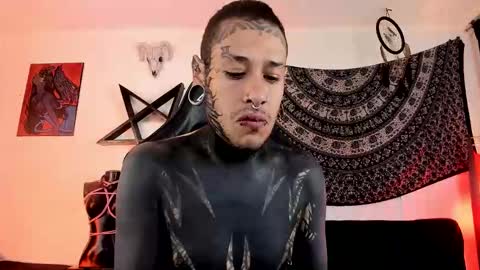 Snapshot of ink_u_buzz chatting on February 22, 3:43 pm Dani online show from February 22, 3:43 pm