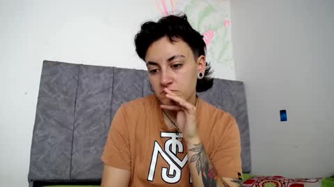 lyan onlyfans n linda online show from December 15, 4:33 pm