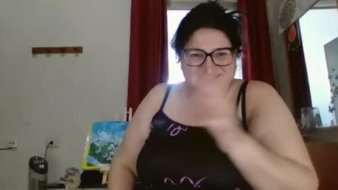 Snapshot of inna46_ chatting on June 14, 3:47 pm inna46_ online show from June 14, 3:47 pm