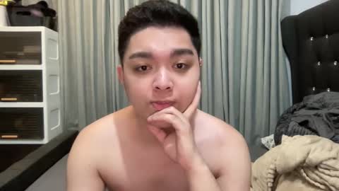 Snapshot of innocent_katleya chatting on February 17, 9:24 am KATLEYA online show from February 17, 9:24 am