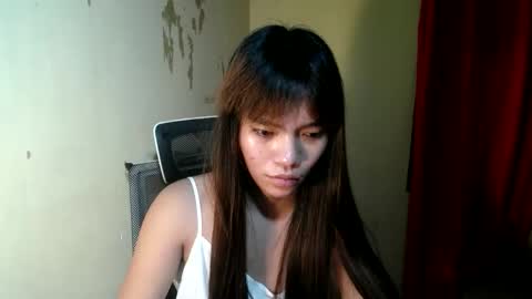 Snapshot of innocent_lover_ziaxx chatting on May 16, 7:12 pm your zia online show from May 16, 7:12 pm