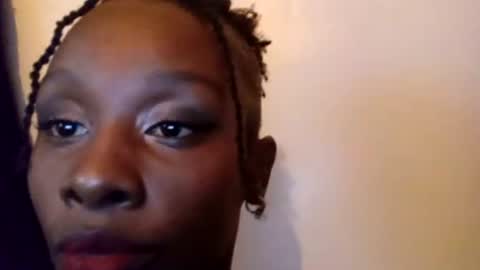 Snapshot of innocentcuteface chatting on March 25, 8:37 pm Amber online show from March 25, 8:37 pm