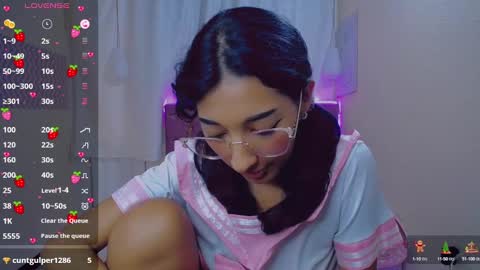 Luna moon online show from December 12, 4:10 pm