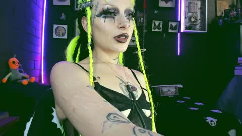   SANIA  online show from January 9, 9:37 pm