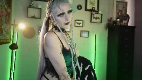   SANIA  online show from February 20, 4:18 pm