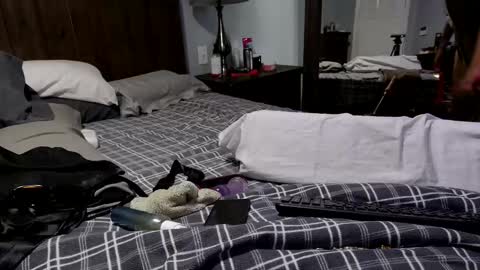 Snapshot of insatiablecpl333 chatting on January 14, 5:56 pm InsatiableCpl333 online show from January 14, 5:56 pm