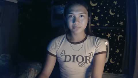 Snapshot of insulting_whoreifica chatting on January 2, 2:46 pm MAXINE online show from January 2, 2:46 pm