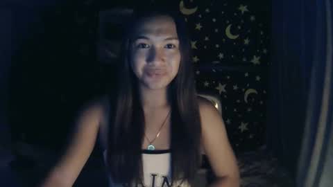 Snapshot of insulting_whoreifica chatting on January 24, 3:13 pm MAXINE online show from January 24, 3:13 pm