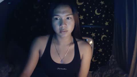 Snapshot of insulting_whoreifica chatting on January 29, 5:51 am MAXINE online show from January 29, 5:51 am