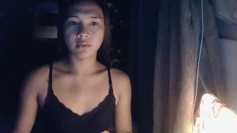 Snapshot of insulting_whoreifica chatting on February 17, 7:58 am MAXINE online show from February 17, 7:58 am