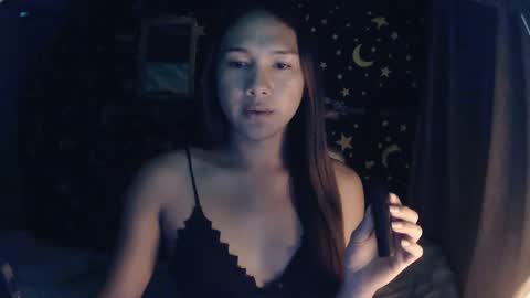 Snapshot of insulting_whoreifica chatting on February 24, 7:11 am MAXINE online show from February 24, 7:11 am