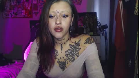Snapshot of insunnity666 chatting on September 23, 7:33 am Insunnity666 online show from September 23, 7:33 am